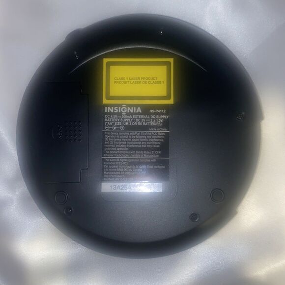 INSIGNIA COMPACT DISC (CD) AUDIO PLAYER - Picture 4 of 12